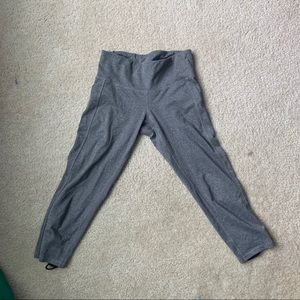 grey capri leggings